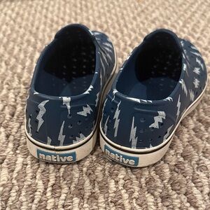 Native Kids Navy Sneakers with Lightning Bolt Pattern